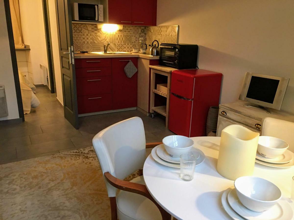 Gate House Lodge Dinan Bagian luar foto
