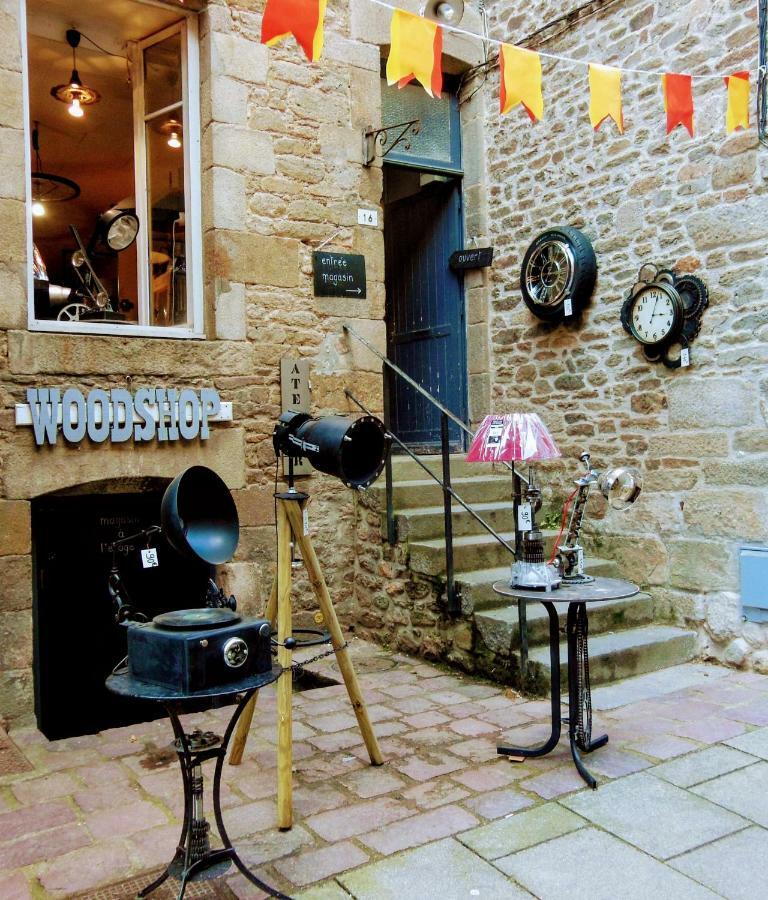 Gate House Lodge Dinan Bagian luar foto
