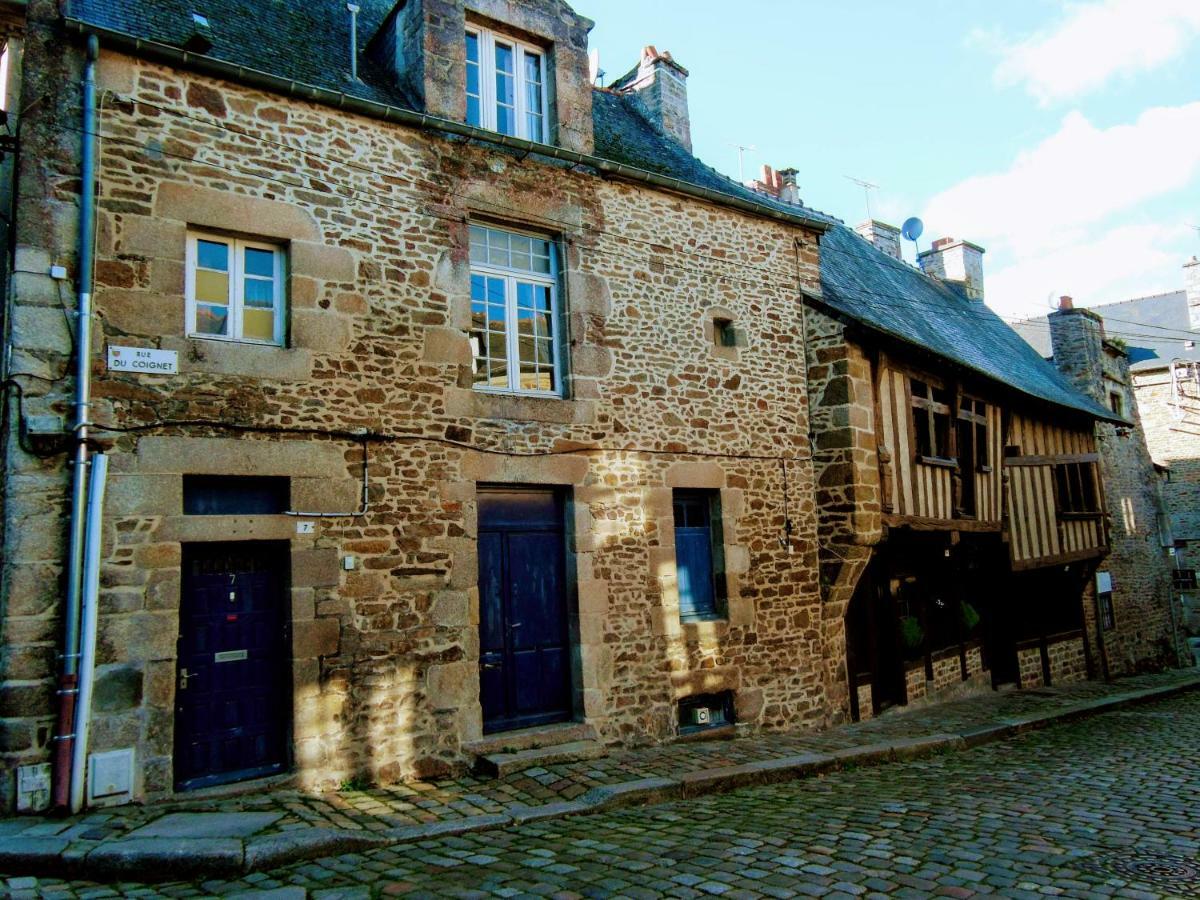 Gate House Lodge Dinan Bagian luar foto